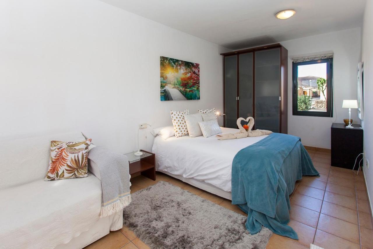 Vivienda Vacacional Orquidea Corralejo Room photo