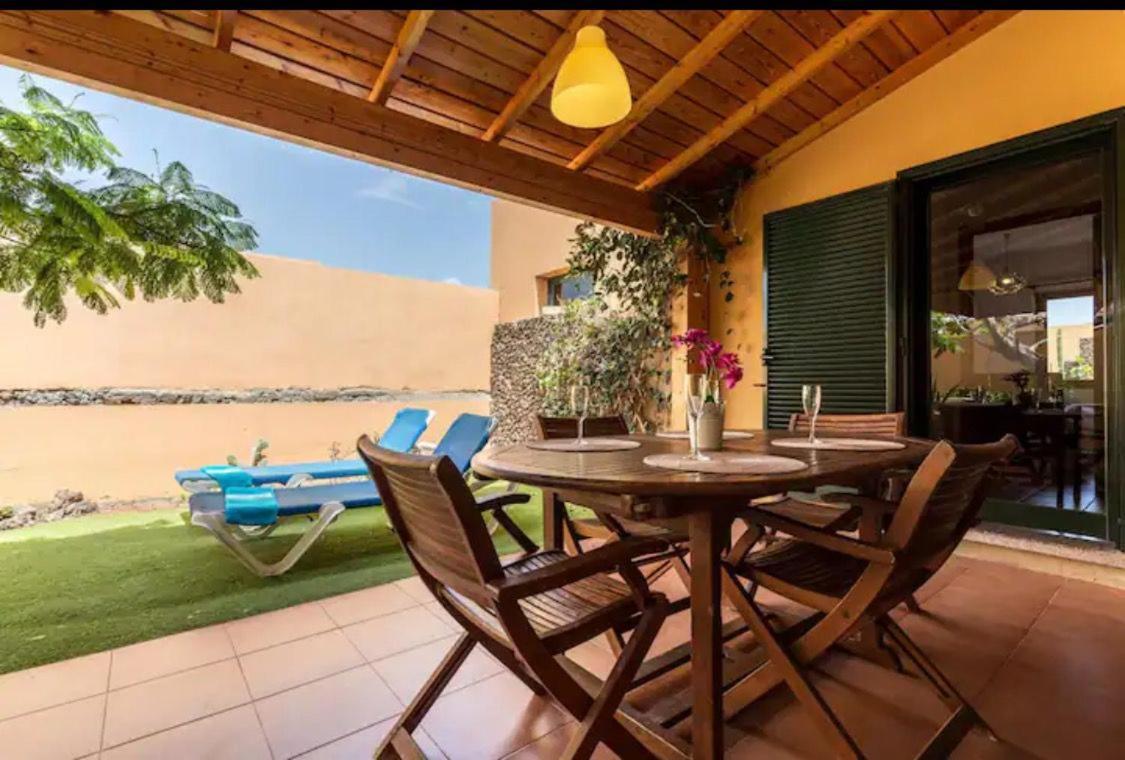 Vivienda Vacacional Orquidea Corralejo Exterior photo